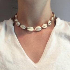 Shell Choker Necklace